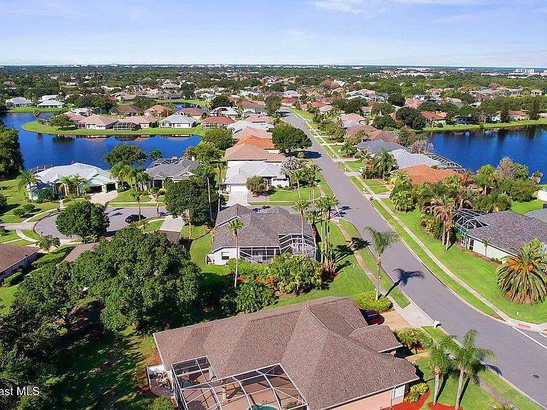 768 Harrier Ct — Photo 10