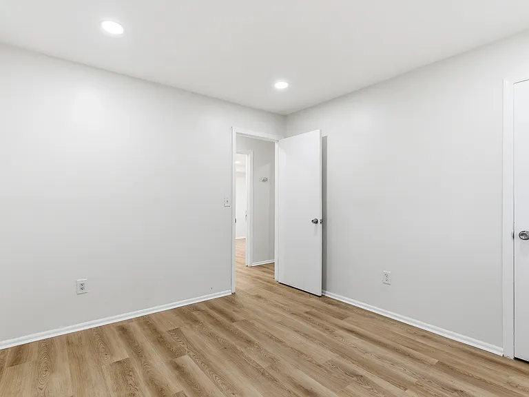 491 College Dr #491 — Photo 13