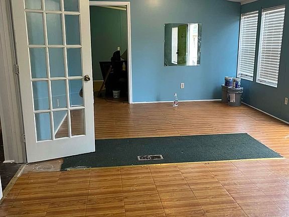 5th image of 9628 Bryants Landing Rd