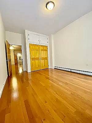 5th image of 353 E 77th St APT 1