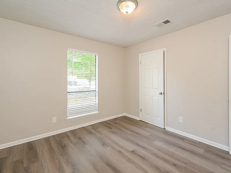 5177 Aberdeen Ct NW — Photo 12