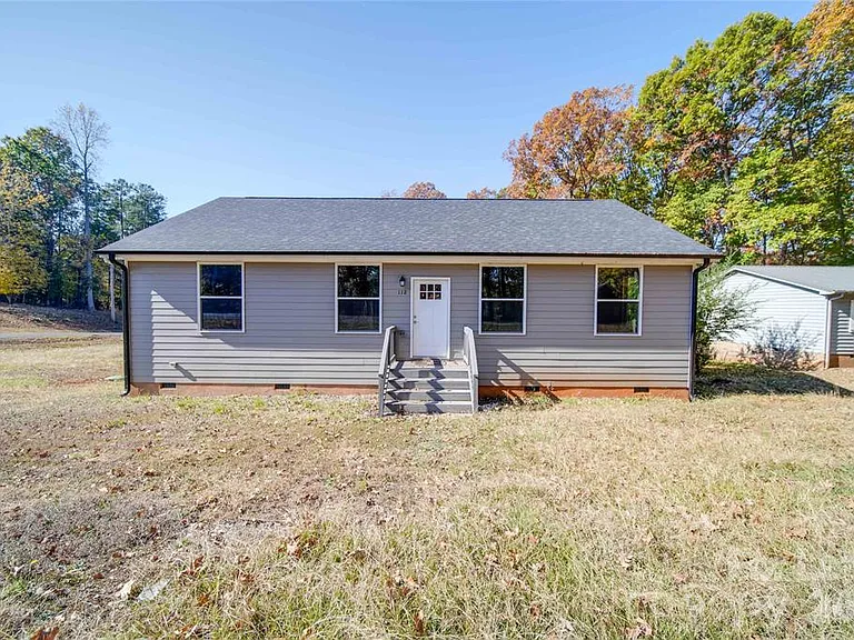112 Rockwell Ct — Photo 1