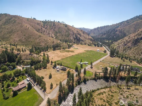 11574 Entiat River Road, Entiat, WA 98822