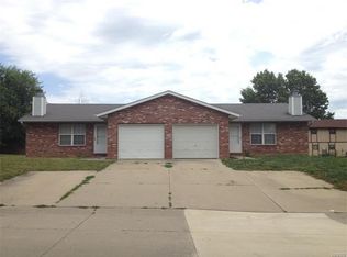 714 Plankway Dr, Belleville, IL
