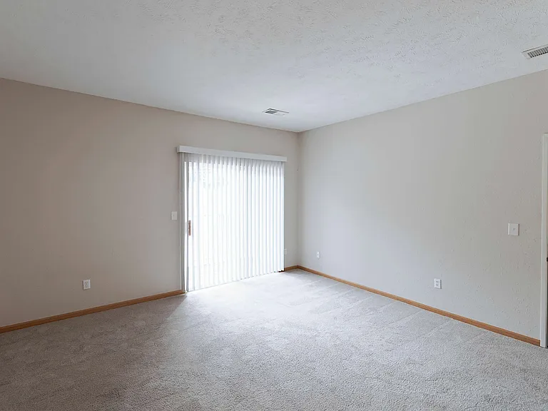 Gateway Park Apartments — Photo 81