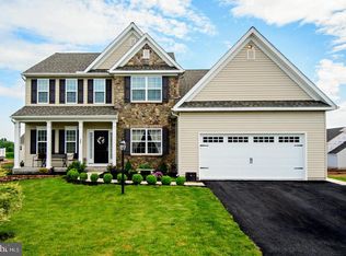 22 Furlong Rd, Douglassville, PA 19518