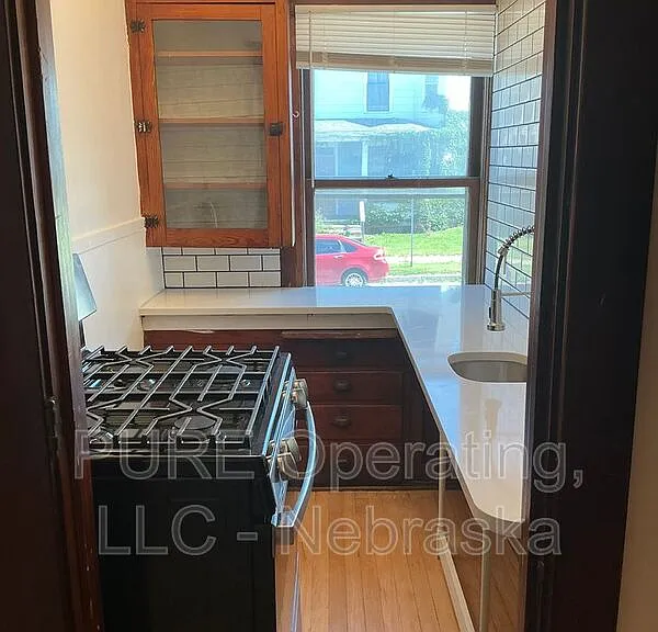 120 N 6th St — Photo 97