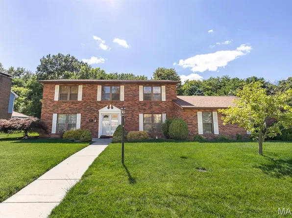1015 N Smiley St, O'Fallon, IL 62269