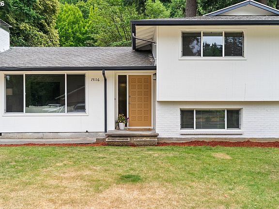 2nd image of 15116 SE Gladstone Dr