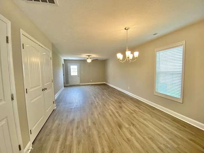 114 Pinecrest Cir W #B — Photo 7