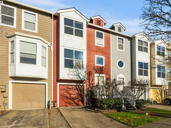 2567 NW 1st Dr, Gresham, OR 97030