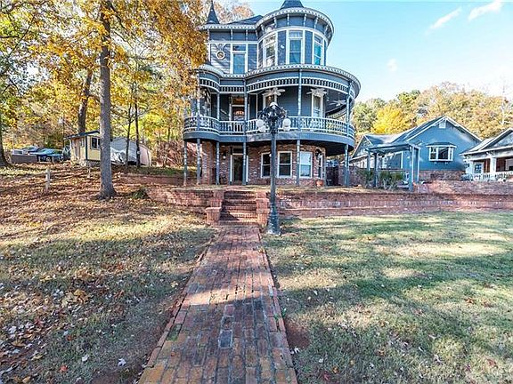 3rd image of 875 Lee Road 339