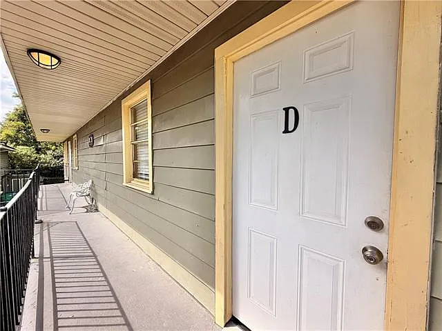 2 bed, 1.0 bath, 975 sqft, $1,155 — Photo 4