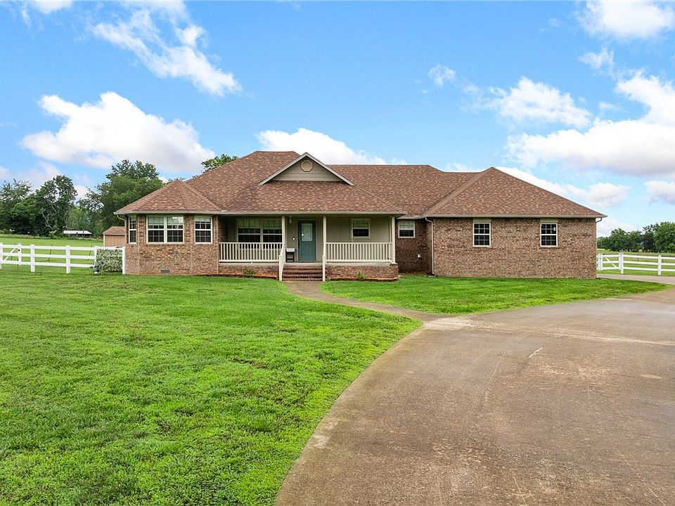 1st image of 4516 Briarwood Dr