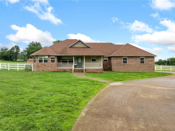 4516 Briarwood Dr, Harrison, AR 72601