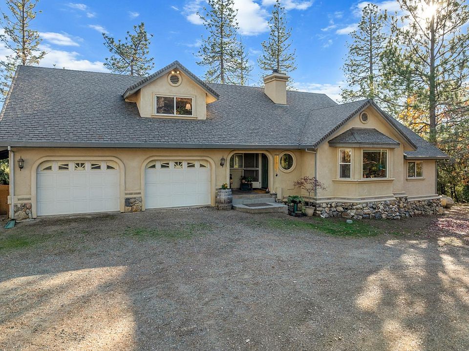 1st image of 4440 Zig Zag Ln