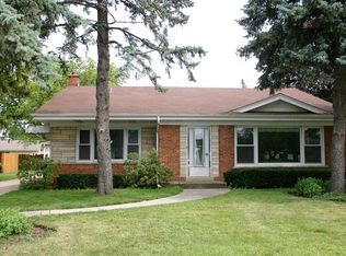 3240 Ronald Rd, Glenview, IL 60025