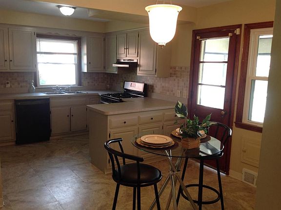 5th image of 25171 Glenbrook Blvd