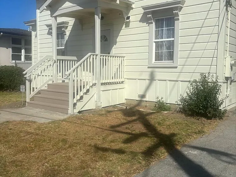 15 Maple St #1 — Photo 1