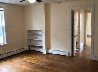 12 Robbins St #1B, Waltham, MA 02453