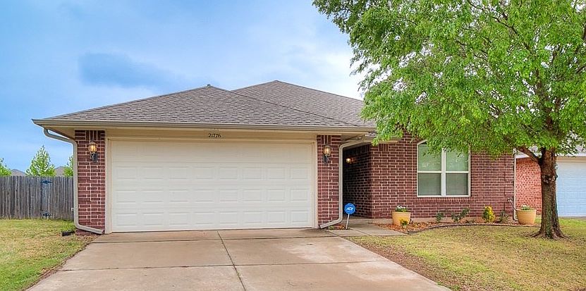 1st image of 21776 Pioneer Cir