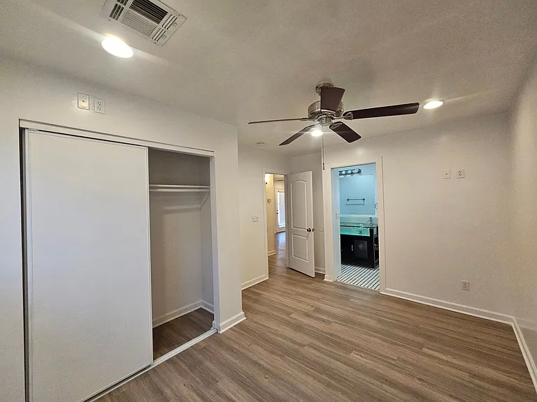 22nd Street Apartments 3015 — Photo 24