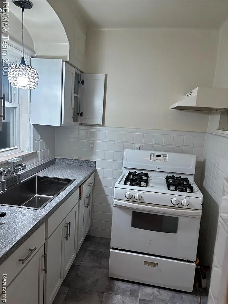 1 bed, 1.0 bath, 600 sqft, $795 — Photo 4