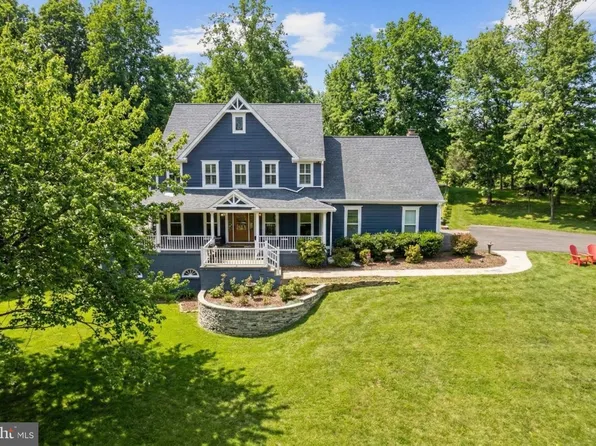 5755 Hunton Wood Dr, Broad Run, VA 20137