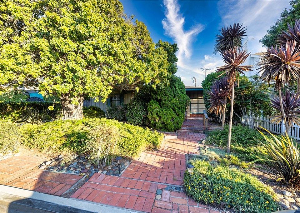 1st image of 410 Aliso Ave