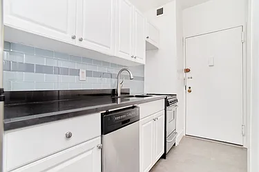 Rented by Living New York