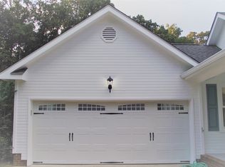 855 Debbie Ln, Ringgold, GA 30736