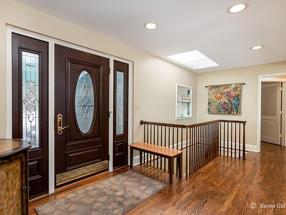 3rd image of 635 Dogwood Ave NE