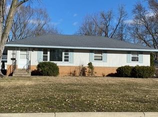 6112 Lee Ave N, Brooklyn Center, MN 55429