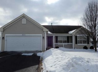 5631 Romeldale Ln, Roscoe, IL 61073