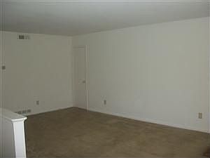 4th image of 11112 Tarrytown Ct APT 20A