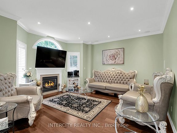 4th image of 83 Timber Valley Ave