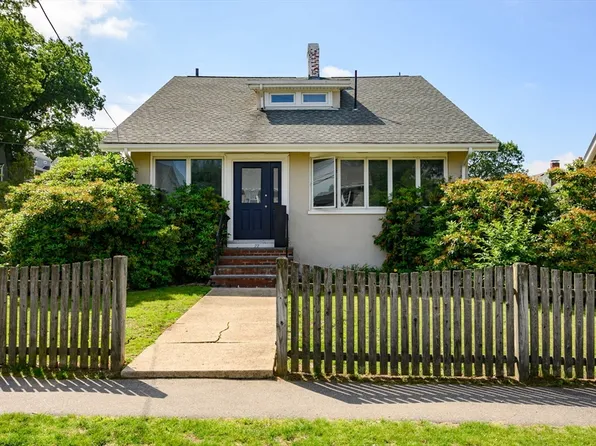 77 Samoset Ave, Quincy, MA 02169