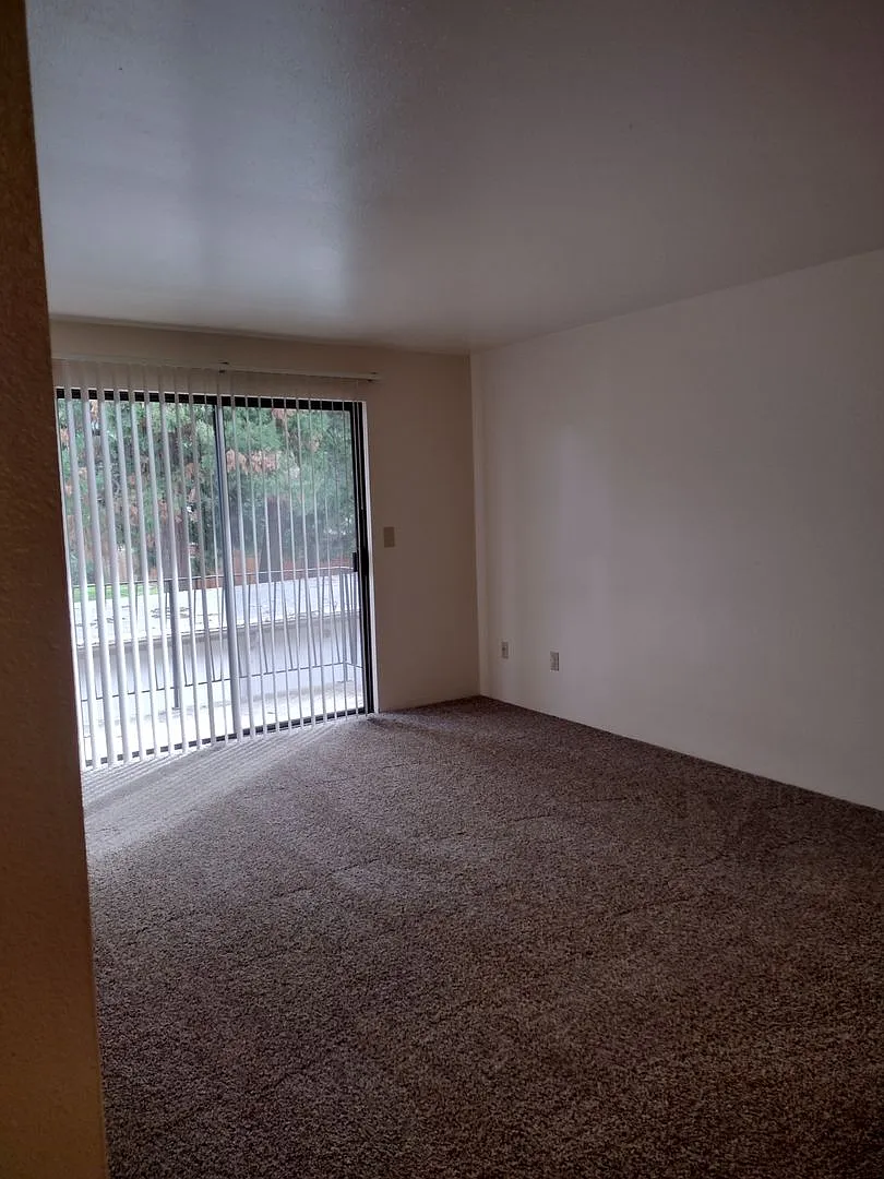 Greentree Apartments — Photo 4