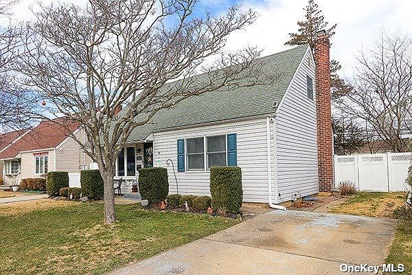 1st image of 44 Audrey Ave