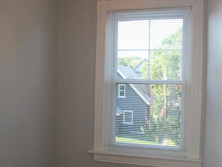 7422 Maple Ave #A — Photo 13