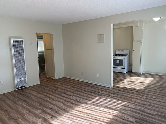 5th image of 1332 W 225th St APT 9