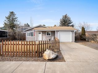 2443 SW 31st St, Redmond, OR 97756