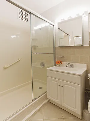 Sold by Sotheby's International Realty | media 14