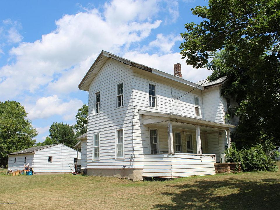 1st image of 410 Mill St