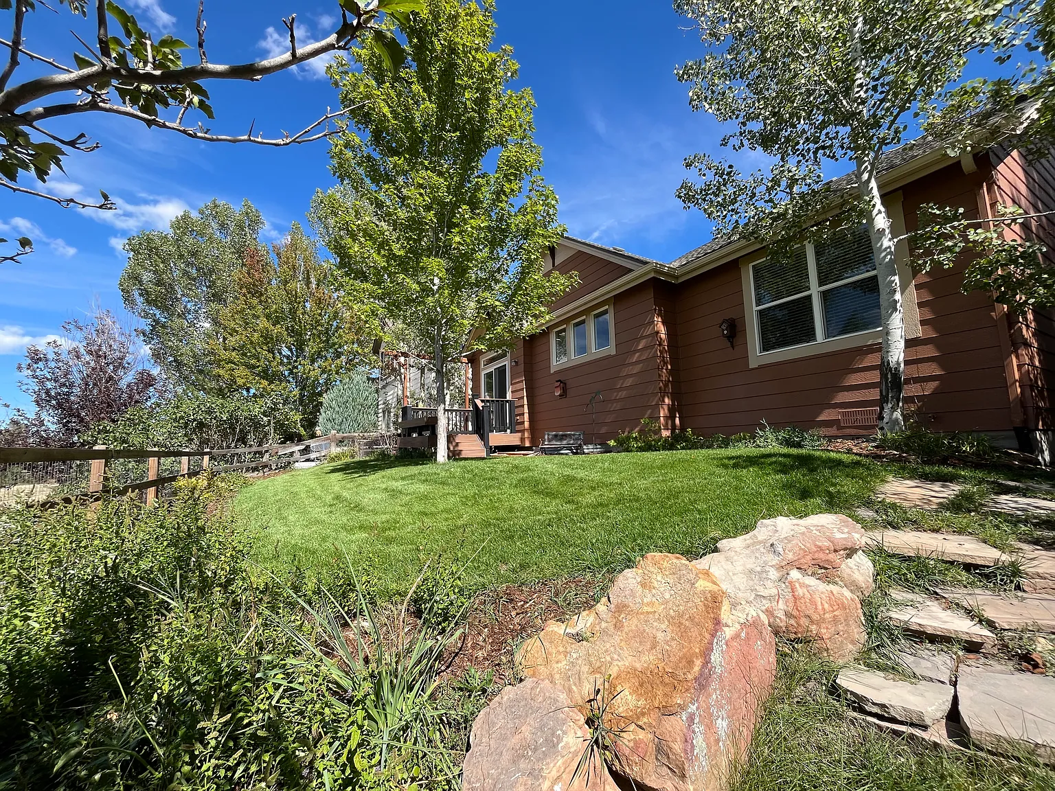 3 bed, 1500 sqft, $3,200 — Photo 2