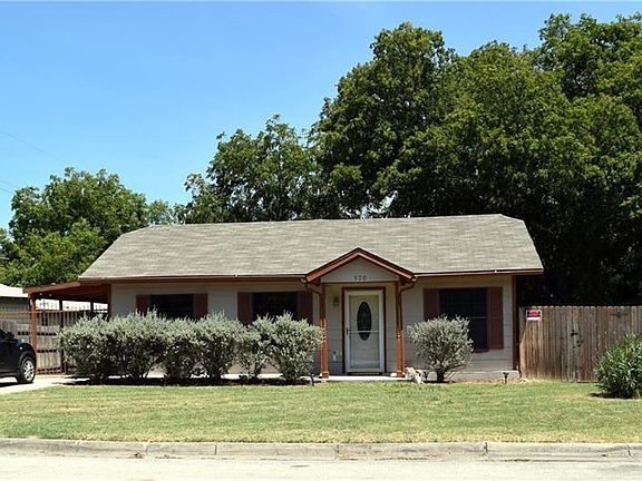 2nd image of 520 Comal Ave
