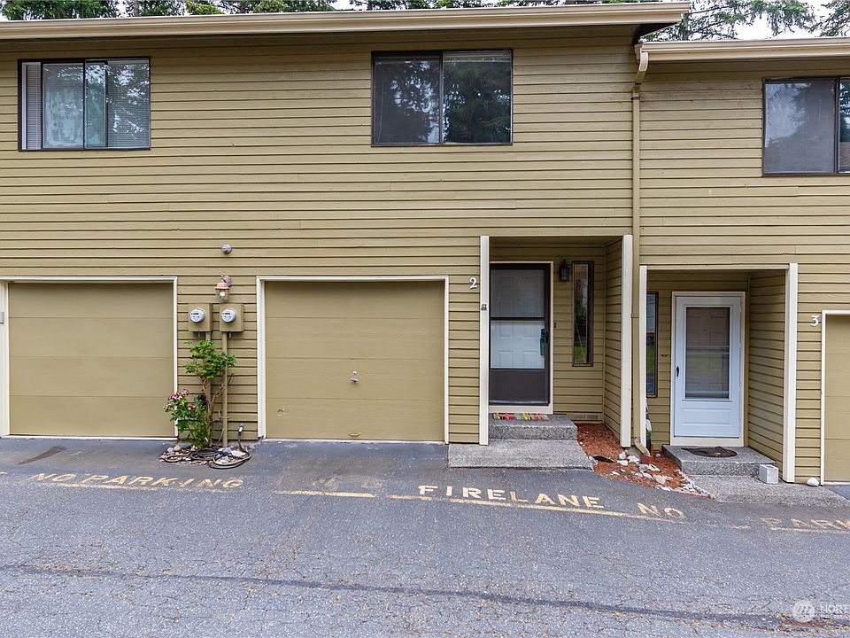 1st image of 111 NW Columbia Drive #A2