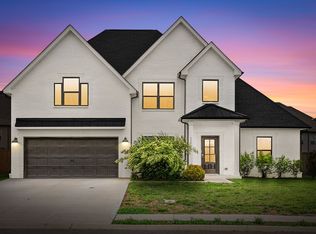 335 Bluebriar Trce, Clarksville, TN 37043
