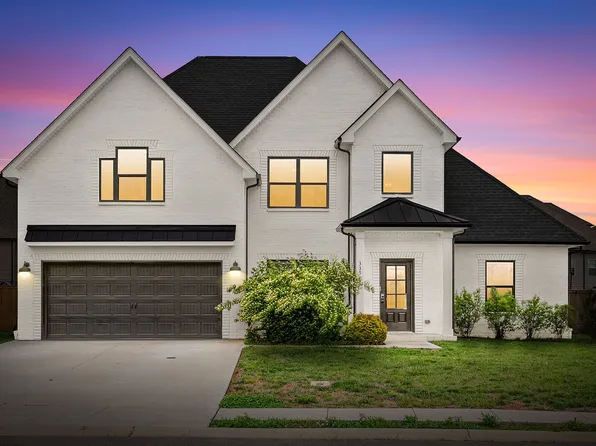 335 Bluebriar Trce, Clarksville, TN 37043