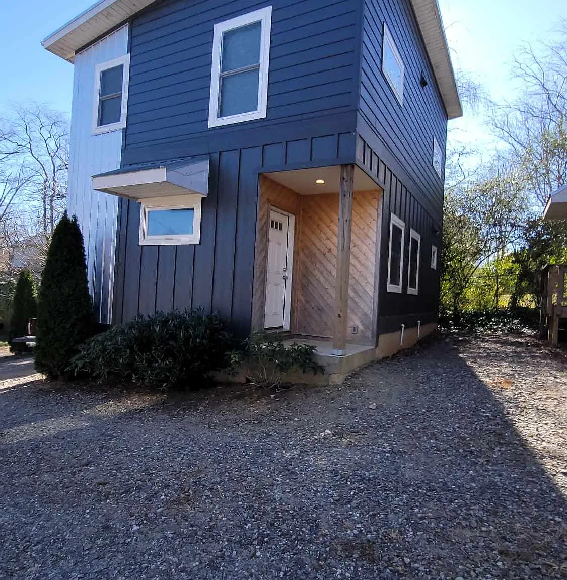 2 bed, 1150 sqft, $1,960 — Photo 1